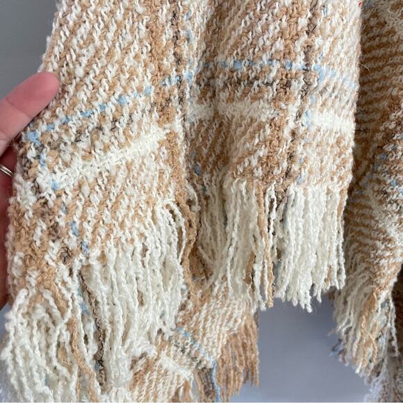 Boyne Valley Weavers | Poncho Cape Sweater Ireland Made Frinched Alpaca Plaid OS - Picture 2 of 9
